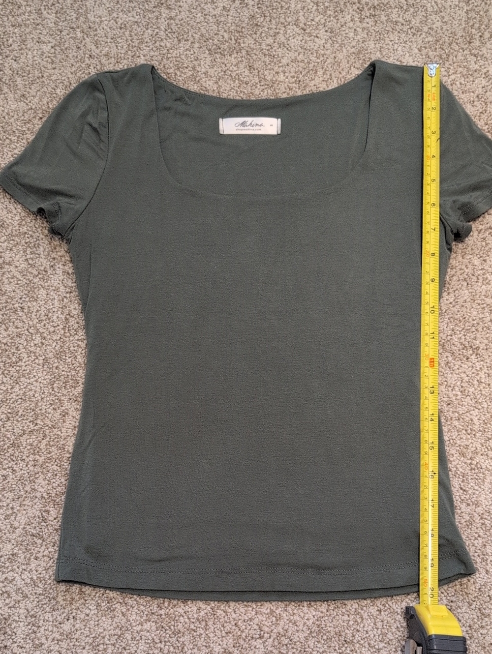 🌻 mahina, Sage Green, Scoop Neck Short Sleeve Top
